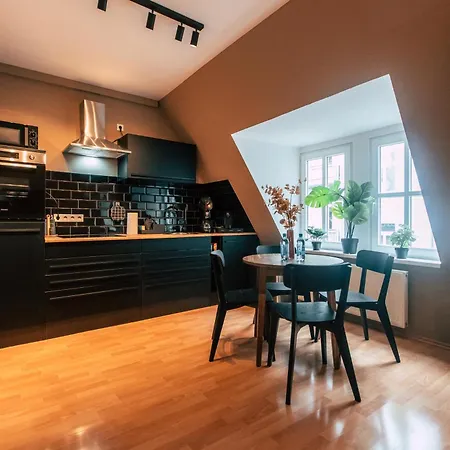 Luga Homes - Chausseehaus Apartment