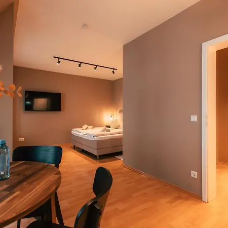 Apartment Luga Homes - Chausseehaus *